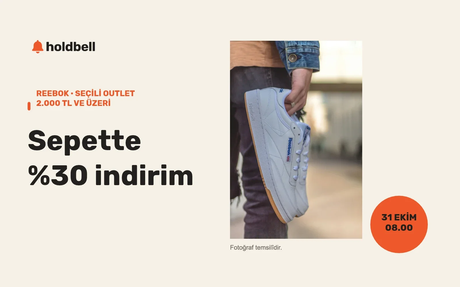 Reebok outlet'te 2.000 TL ve üzeri seçili ürün alışverişine %30 indirim — Fotoğraf temsilîdir.